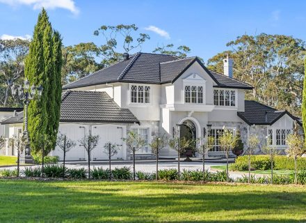 Chateau Blanca, Dural 4