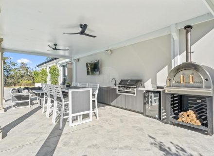 Chateau Blanca, Dural 47