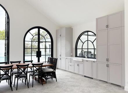 Chateau Blanca, Dural-76