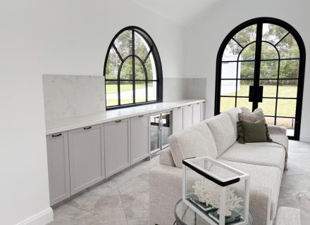 Chateau Blanca, Dural-80