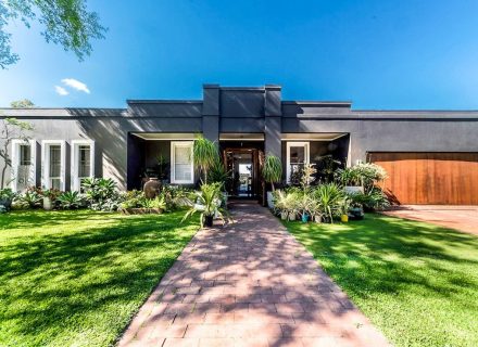 facade driveway garage