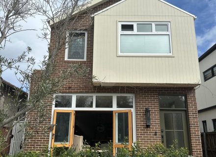 facade garage driveway