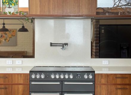 Cinnamon, Marrickville 4
