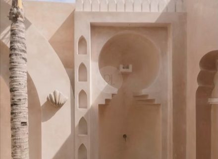 Cinnamon Villa, Munggu 12