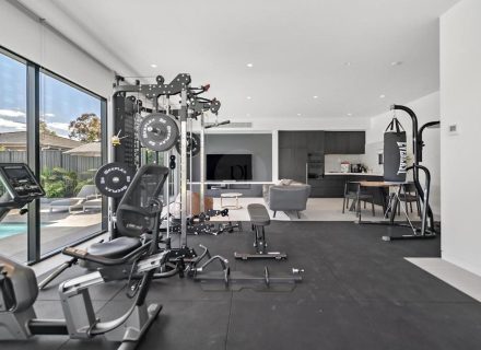 Dark and Stormy, Pascoe Vale 17