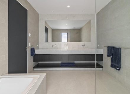 Dark and Stormy, Pascoe Vale 2