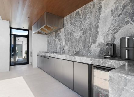 Dark and Stormy, Pascoe Vale 29