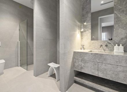 Dark and Stormy, Pascoe Vale 3