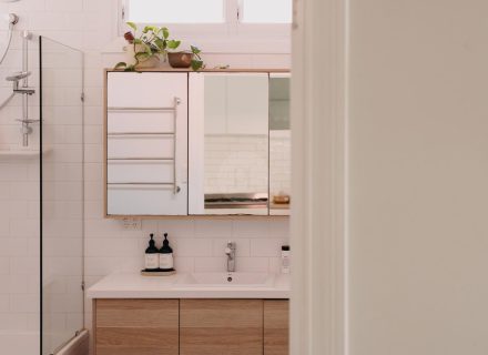 Easy Does It, Fremantle-44