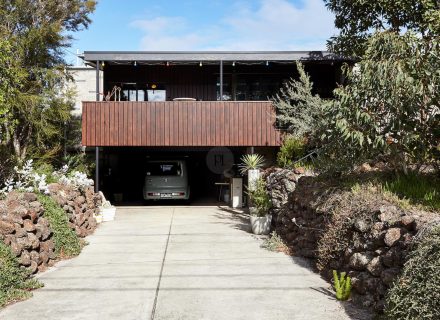 facade garage driveway garden established backyard pool