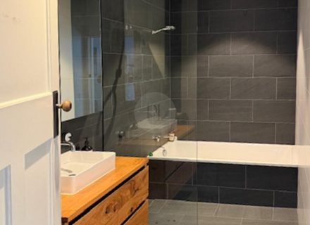 Emberstead, Coburg-12