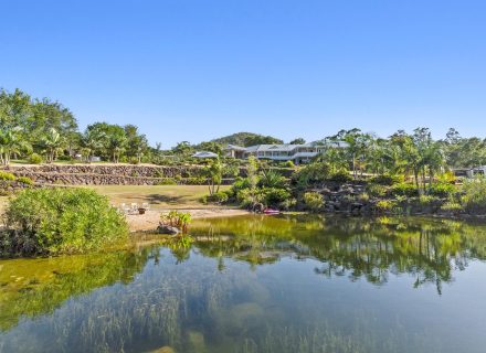 Escarpment, Bonogin-7