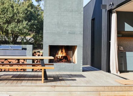 Flow-Mornington-Peninsula_BBQ-FIREPLACE.jpg