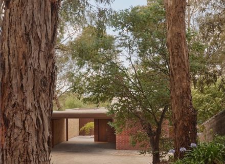 facade driveway
