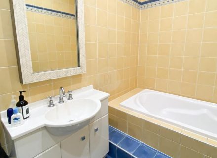 Greenbank, Leichhardt-12