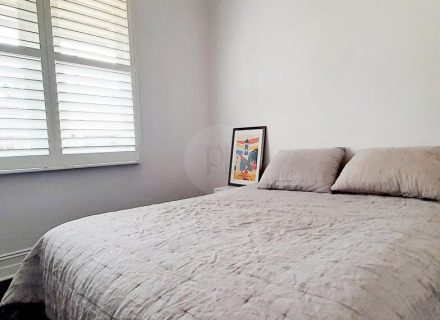 Greenbank, Leichhardt-13