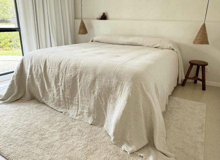 Greenview House, Greenbank - Main Bedroom 1