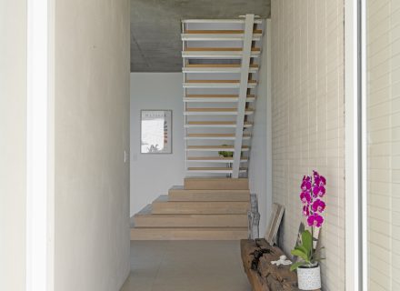 Hacienda, Sunshine Coast hallway2