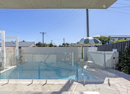 Hacienda, Sunshine Coast pool27