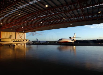 garage Driveway outdoor area