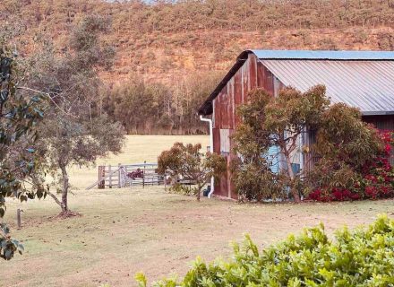 Hawkesbury-Farm-Leets-Vale_aDbSiHy.jpg