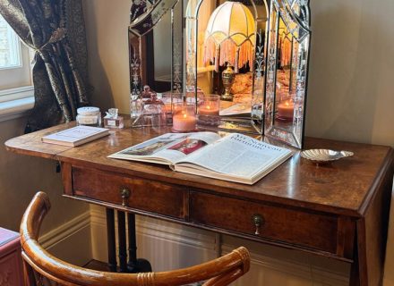 Hollywood Glamour, Collingwood - Bed 2 - 4