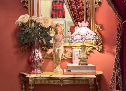 Hollywood Glamour, Collingwood - Entrance - 3