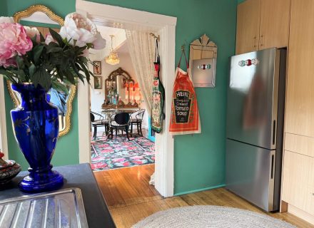 Hollywood Glamour, Collingwood - Kitchen - 3