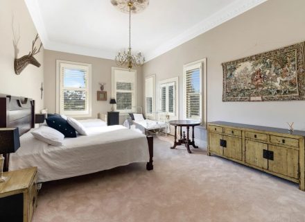 Homelands Berrima main house and pool house 11