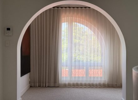 IRIS102 UPSTAIRS ARCH