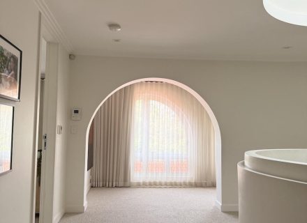 IRIS99 UPSTAIRS ARCH