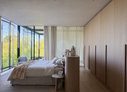 ITALIANATE MAIN ENSUITE9