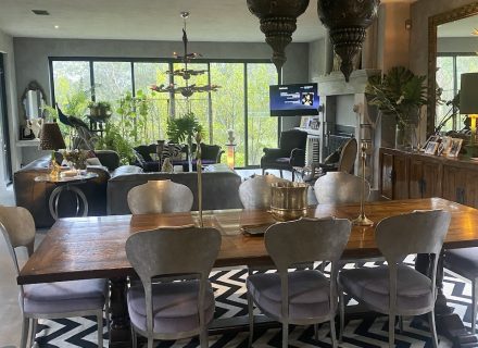 Izmir Oasis, Templestowe 23