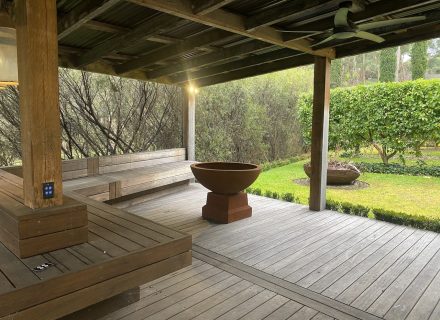 Izmir Oasis, Templestowe 34