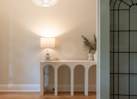 Juno, Glenelg East - 4