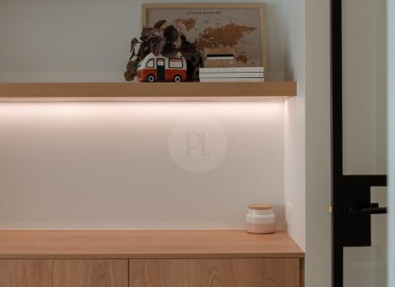 Juno, Glenelg East - 92