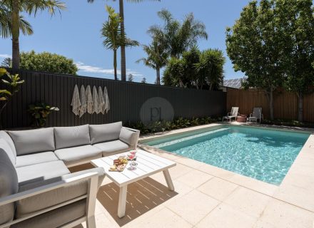 Juno, Glenelg East - 98