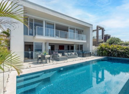 Lap of Luxury, Dover Heights 23