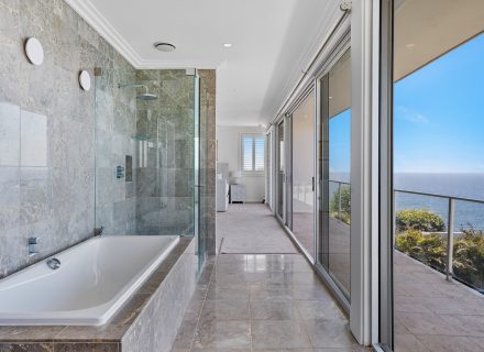 Lap of Luxury, Dover Heights 41