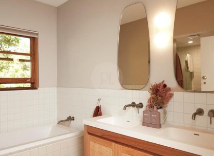 Layer Cake, Middle Cove-20