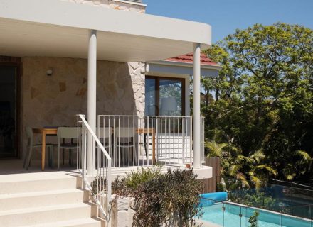 Layer Cake, Middle Cove-8