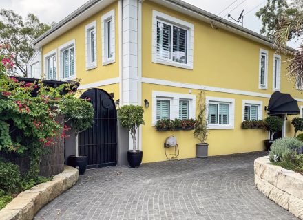 facade driveway garage