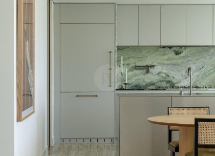 Light Years, Mount Hawthorn 37