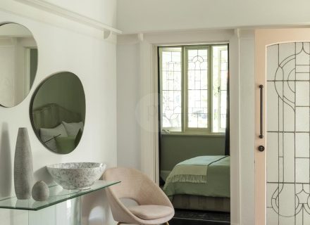 Light Years, Mount Hawthorn 39