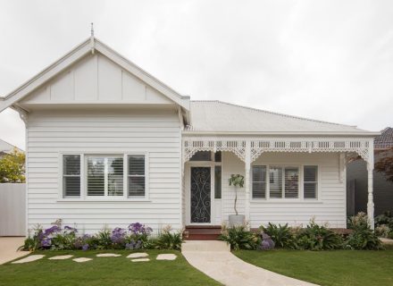 facade garage driveway
