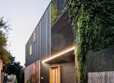 facade garage driveway