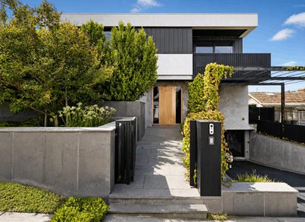 facade garden established