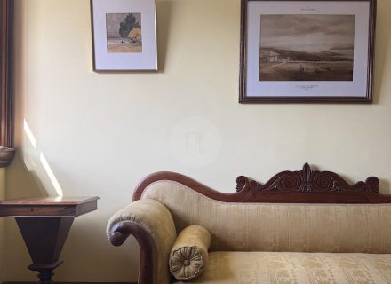 MACMILLAN HOLUSE DARLING POINT - UPSTAIRS LIVING ROOM3