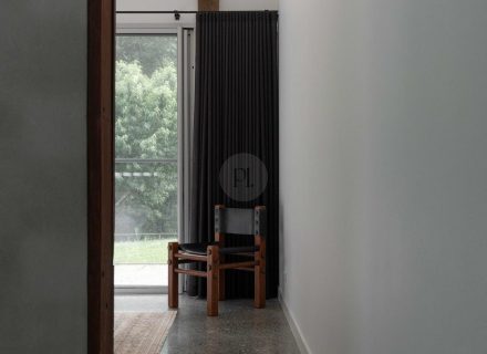 Mayde House, Carool-51