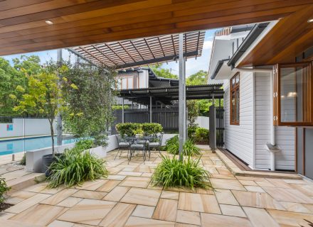 Milton, Greenslopes49